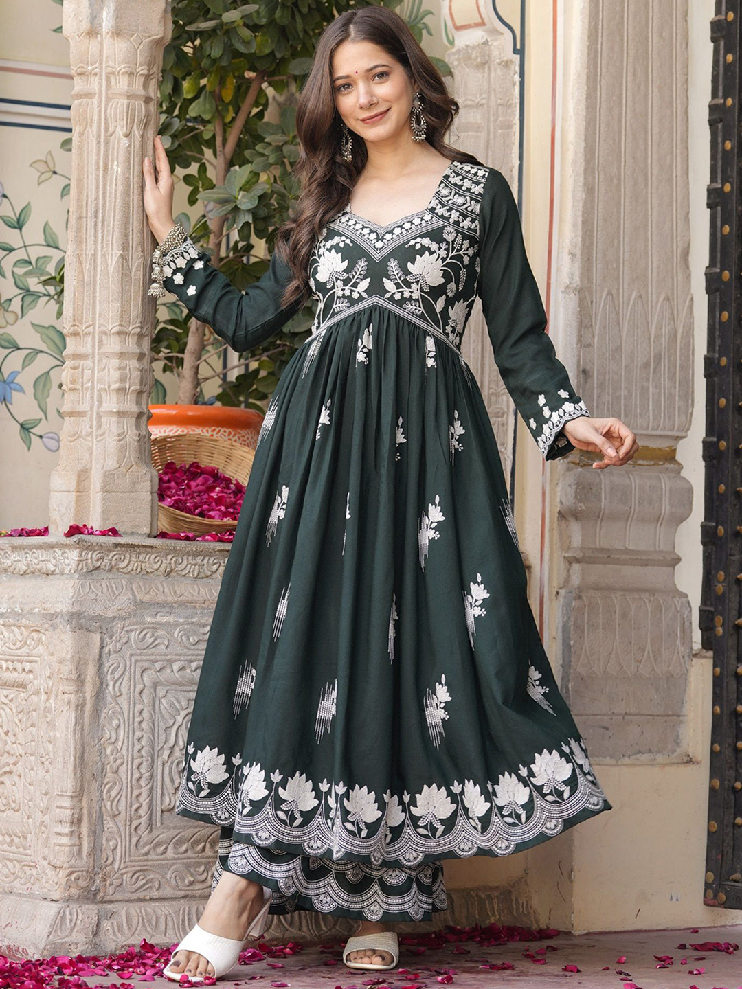 Sitaram Designer Women Ethnic Motifs Embroidered Regular Thread Work Pure Cotton Kurta with Sharara