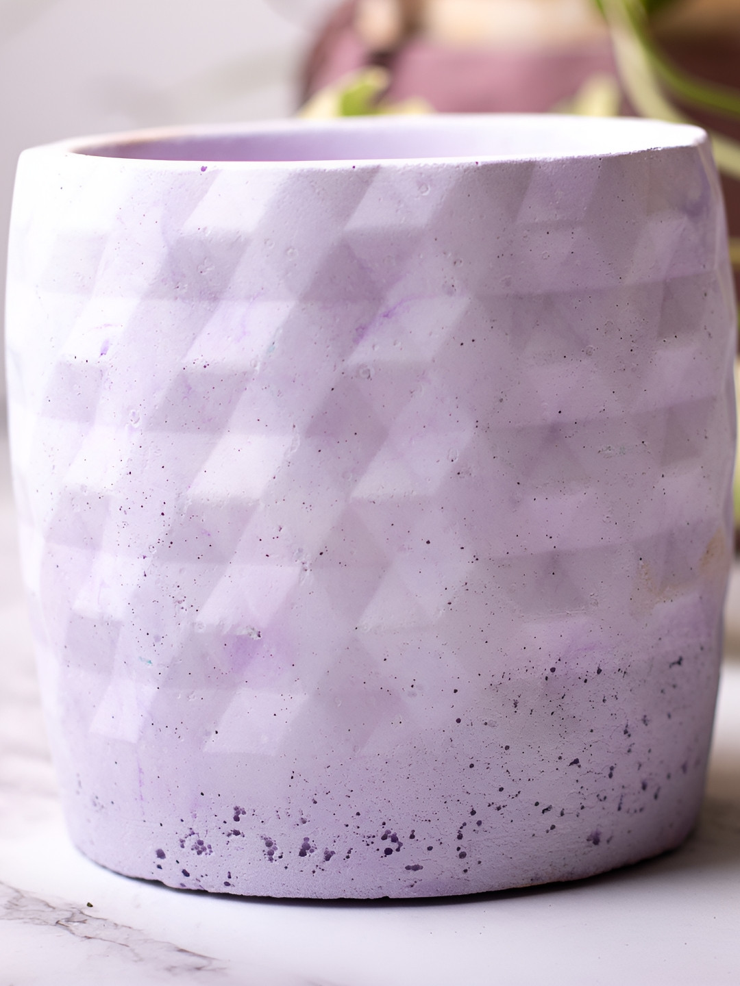 Greyt Xude White & Purple Geometric Textured  Planter