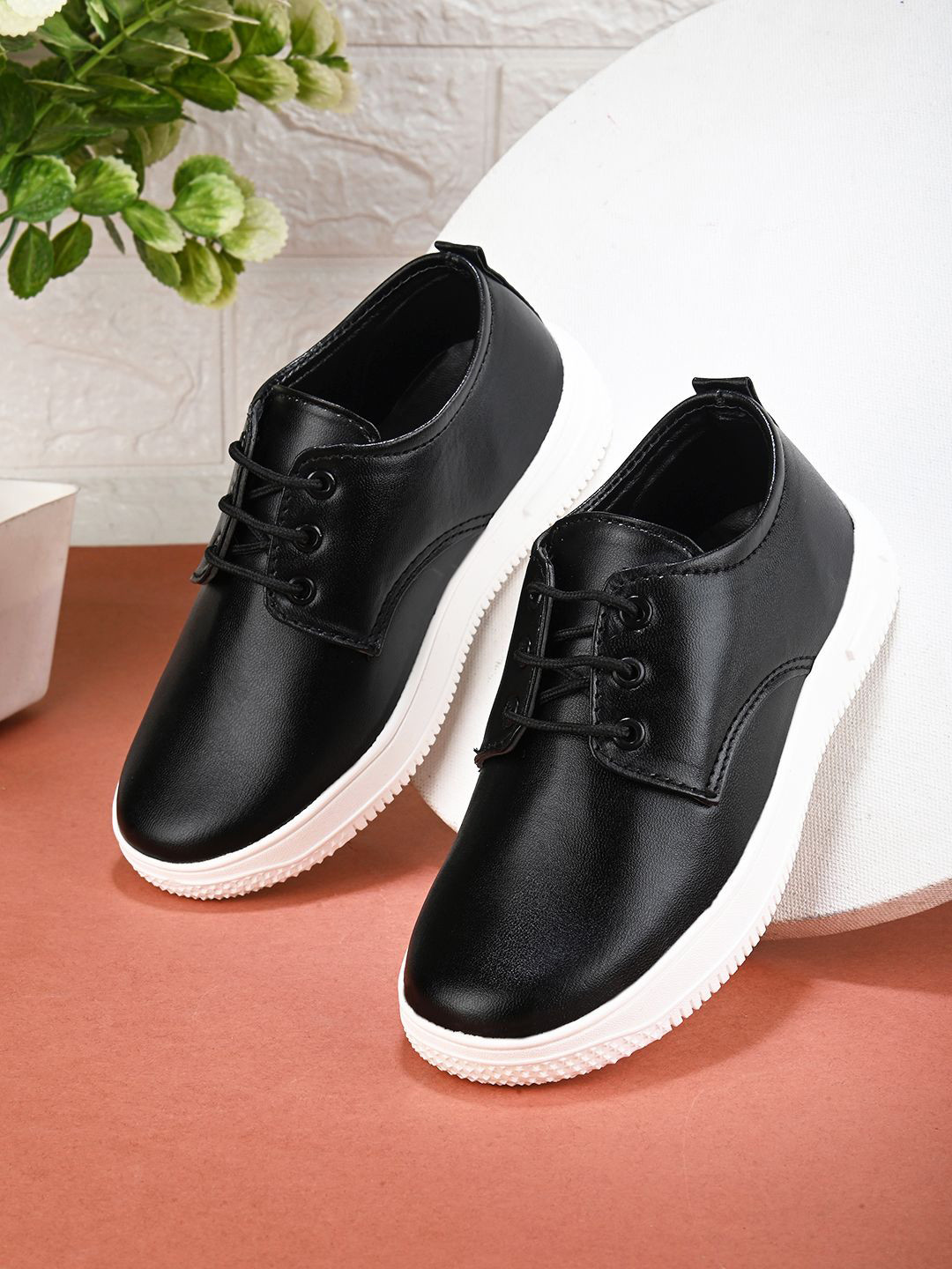 STEFENS Boys Lace-Up Sneakers