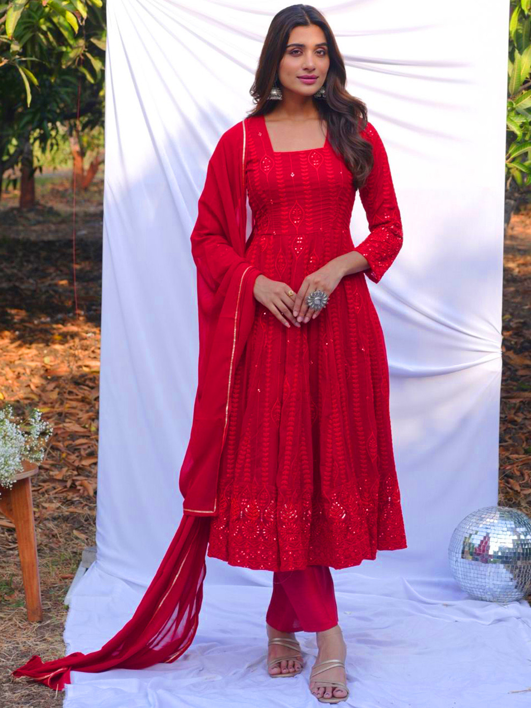 Sitaram Designer Women Ethnic Motifs Embroidered Regular Thread Work Kurta with Trousers & With Dupatta