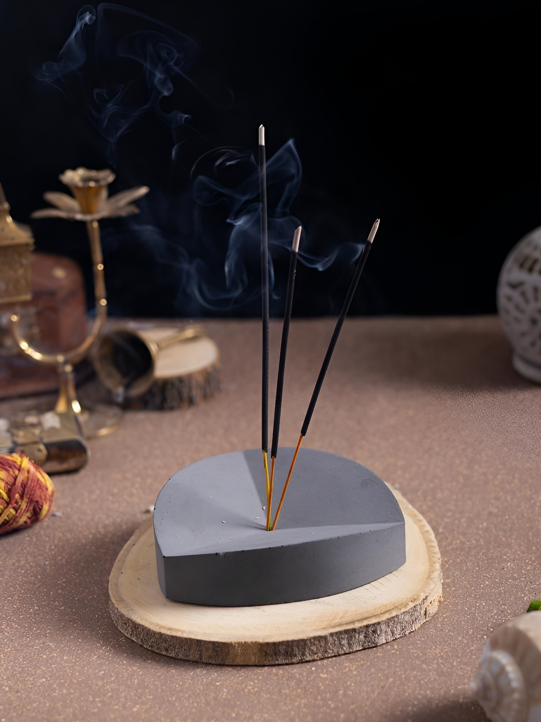 Greyt Trirc Grey Stoneware Incense Stick Holder