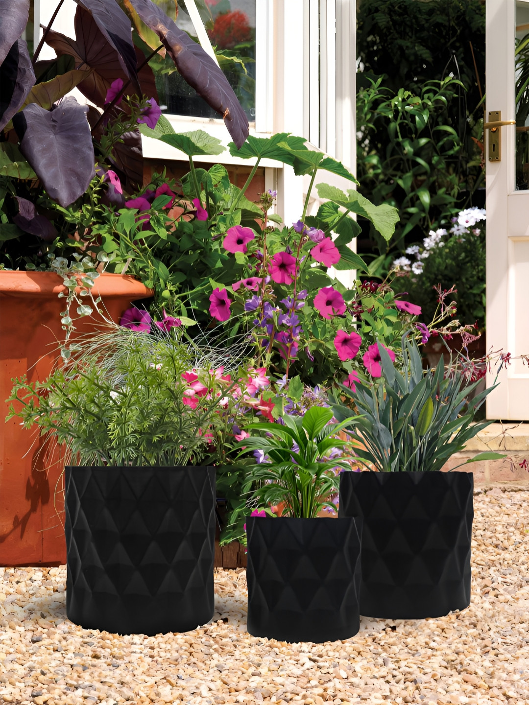 Metalsmith Black 3 Pieces Textured Planters