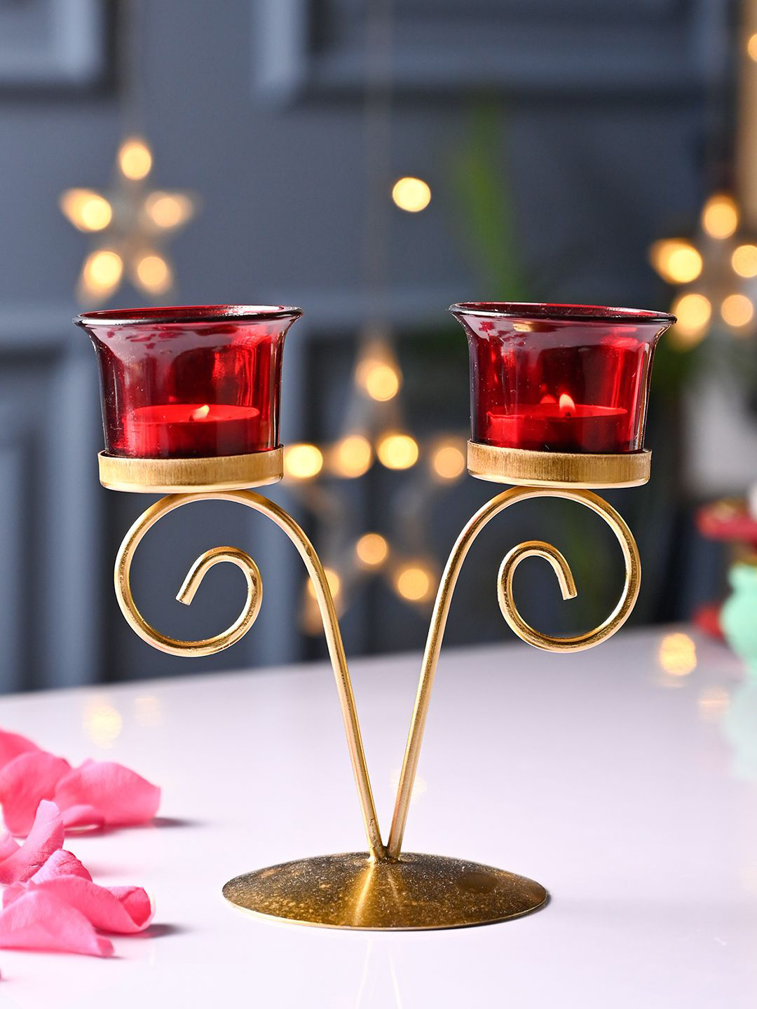 MARKET99 Red & Gold-Toned Candle Holder