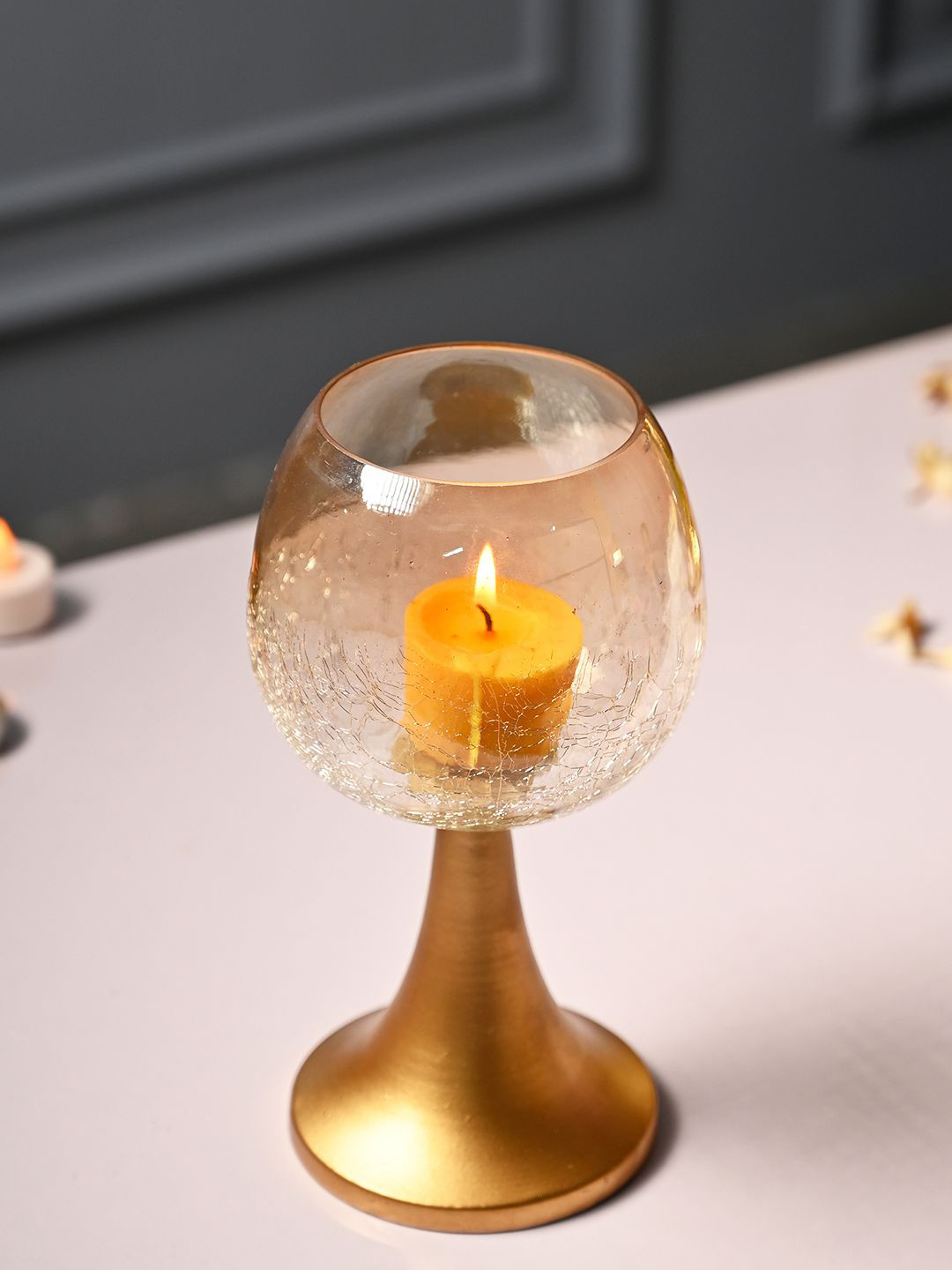 MARKET99 Gold-Toned & Transparent Candle Holder