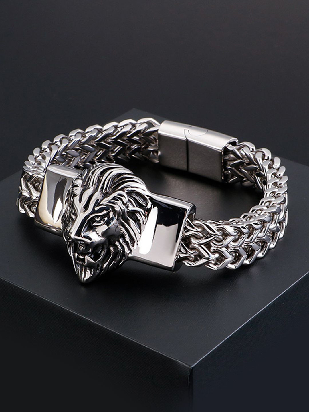 Peora Men Silver Plated Stainless Steel Link Bracelet