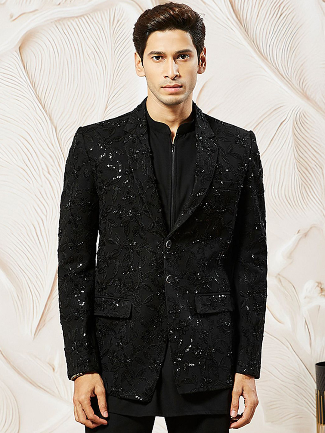 VASTRAMAY Slim-Fit Embroidered Sequinned Georgette Single Breasted Blazer