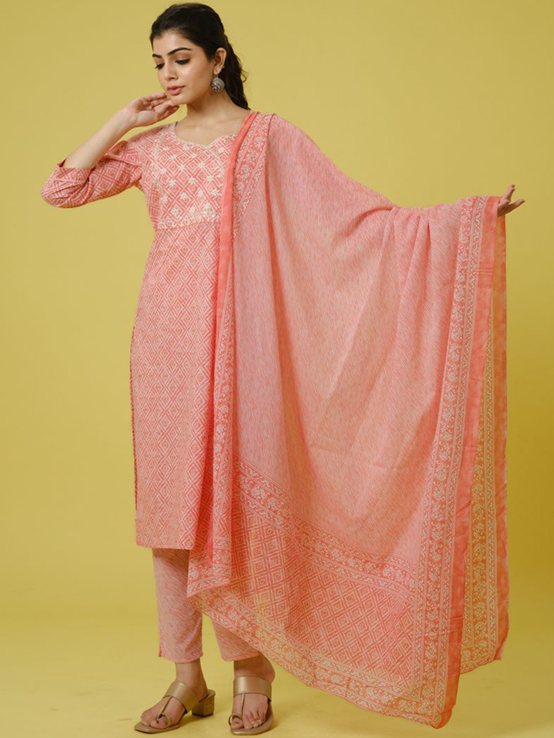 Hassu's Ethnic Motifs Printed Regular Sequinned Pure Cotton Kurta with Trousers & Dupatta