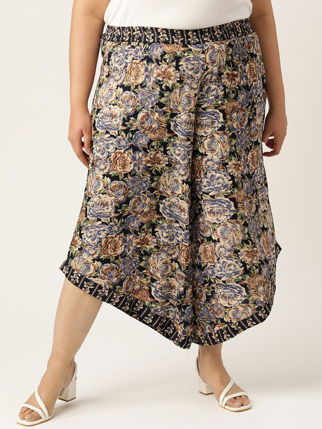 theRebelinme Women Plus Size Floral Printed Relaxed Easy Wash Three-Fourth Length Trousers