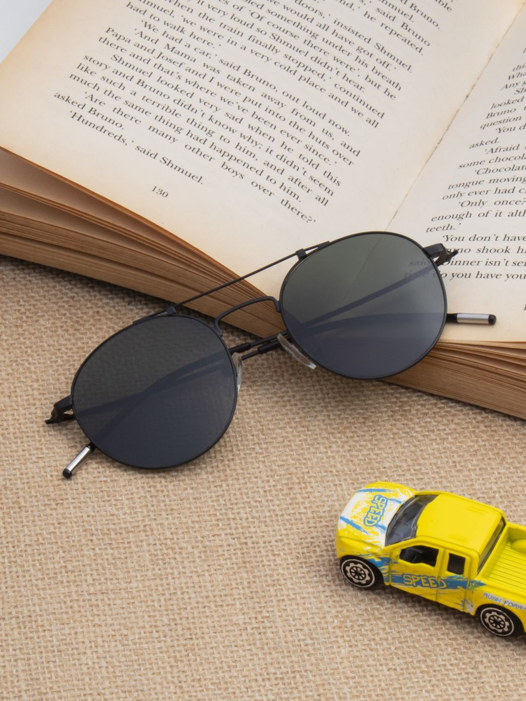 Ted Smith Unisex Aesthetic Metal Round Black-Green Sunglasses with Polarised Lens