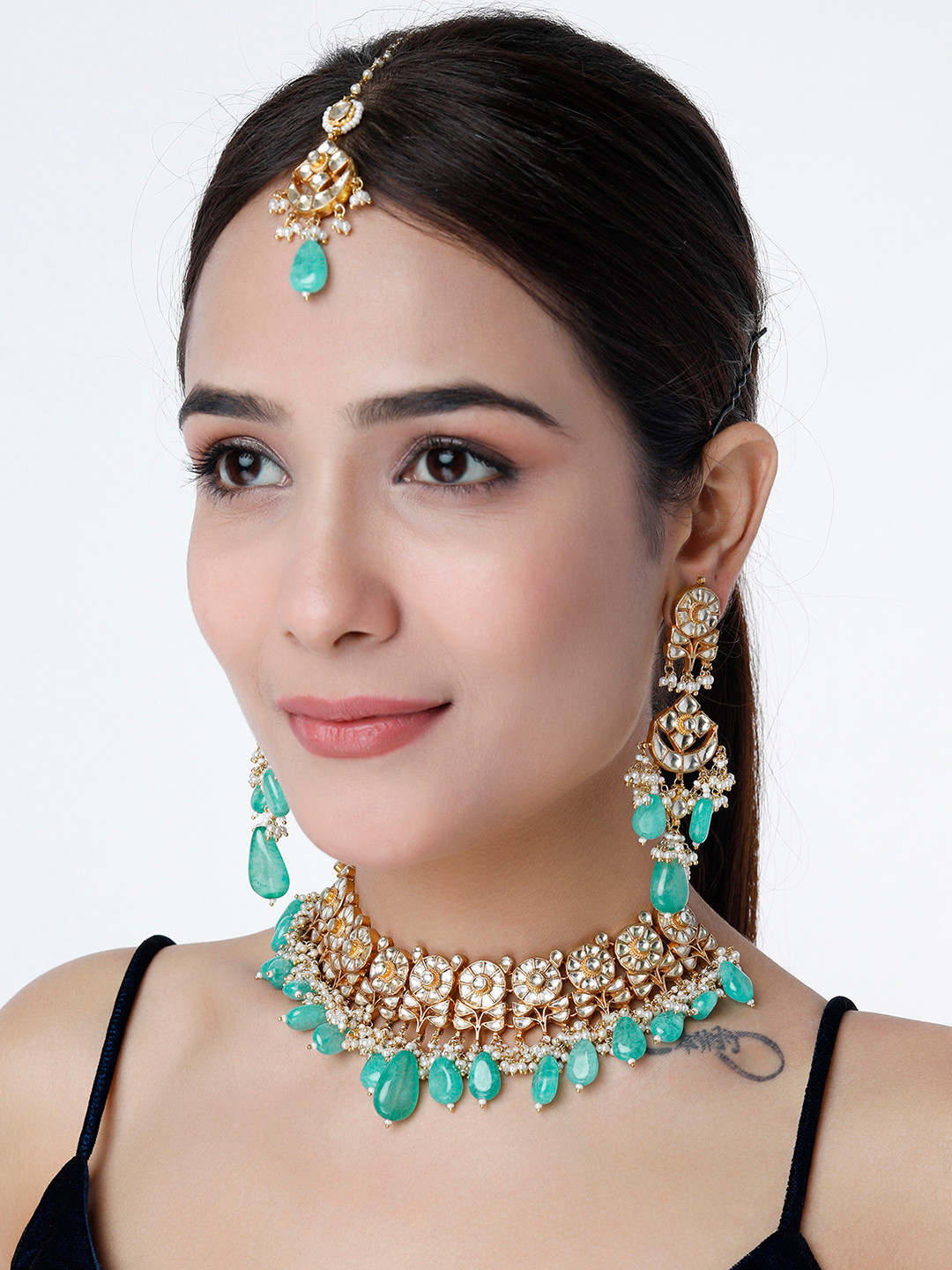 vivinia BY VIDHI MEHRA Womens Gold Plated Green Kundan Necklace Set with Pair of Earrings