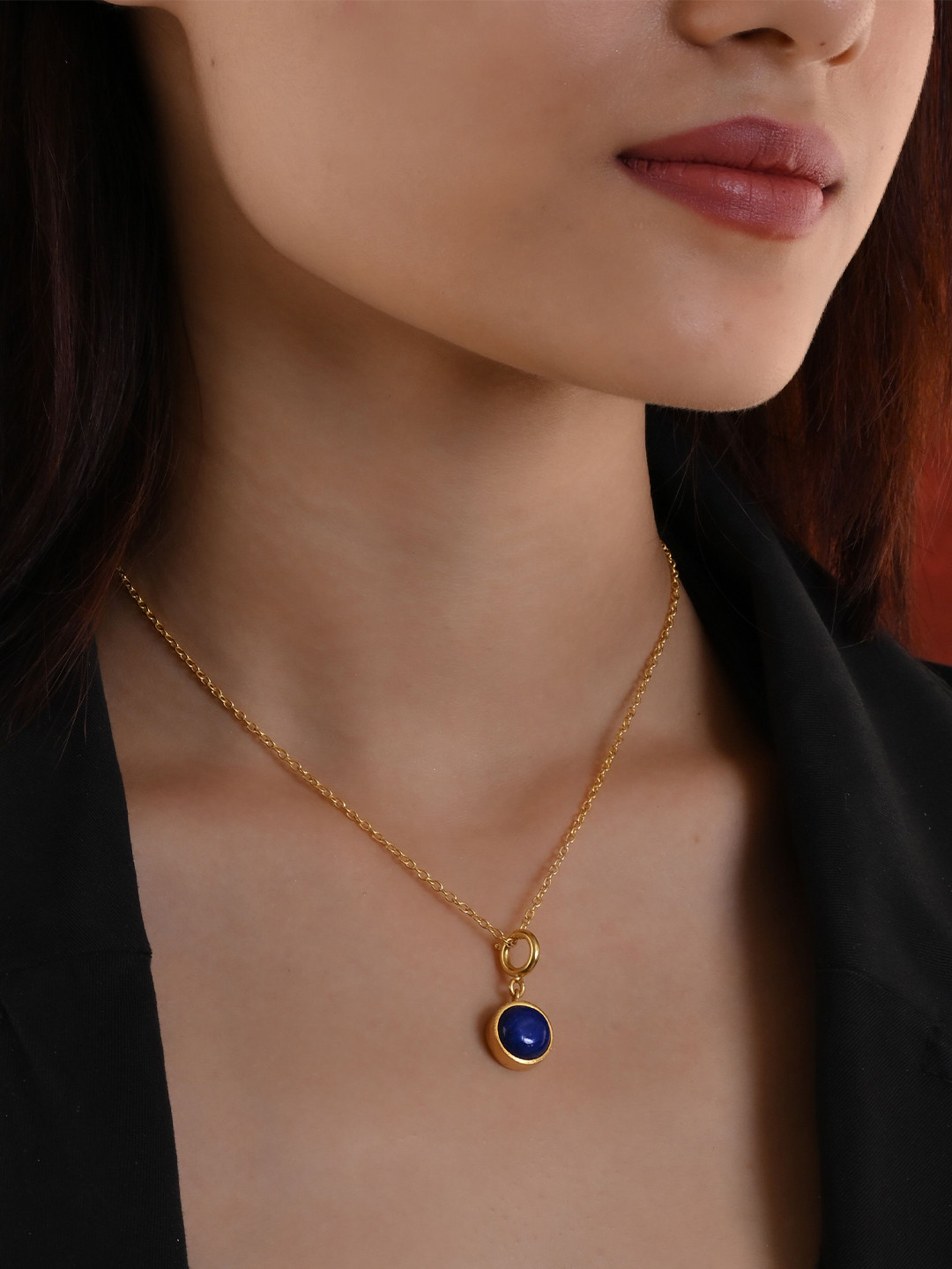 TOTAPARI Gold-Plated Third Eye Chakra Round Shaped Pendant With Chain