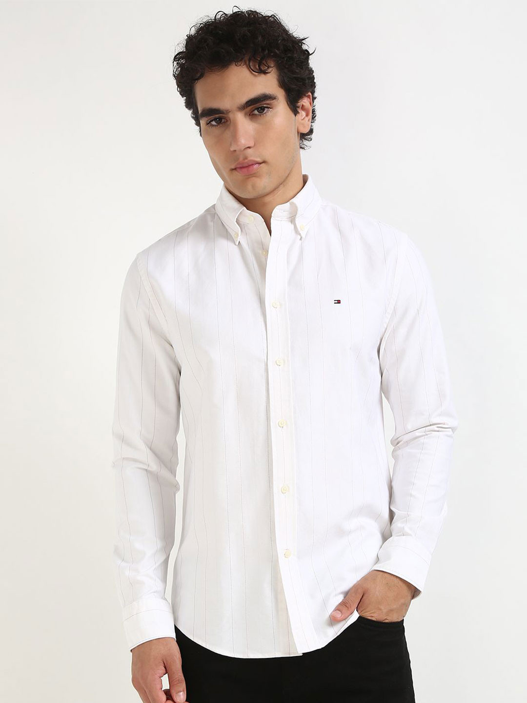 Tommy Hilfiger Men Button-Down Collar Vertical Striped Cotton Casual Shirt