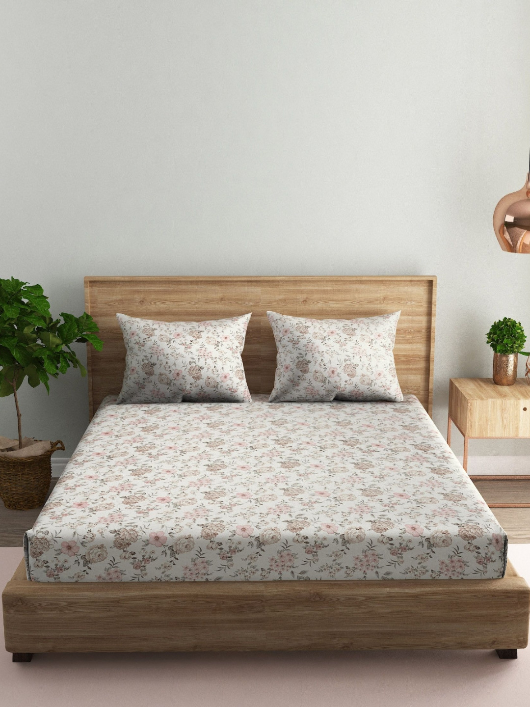 MARK HOME Pink Floral Cotton 144 TC King Bedsheet with 2 Pillow Covers-2.74 m x 2.74 m