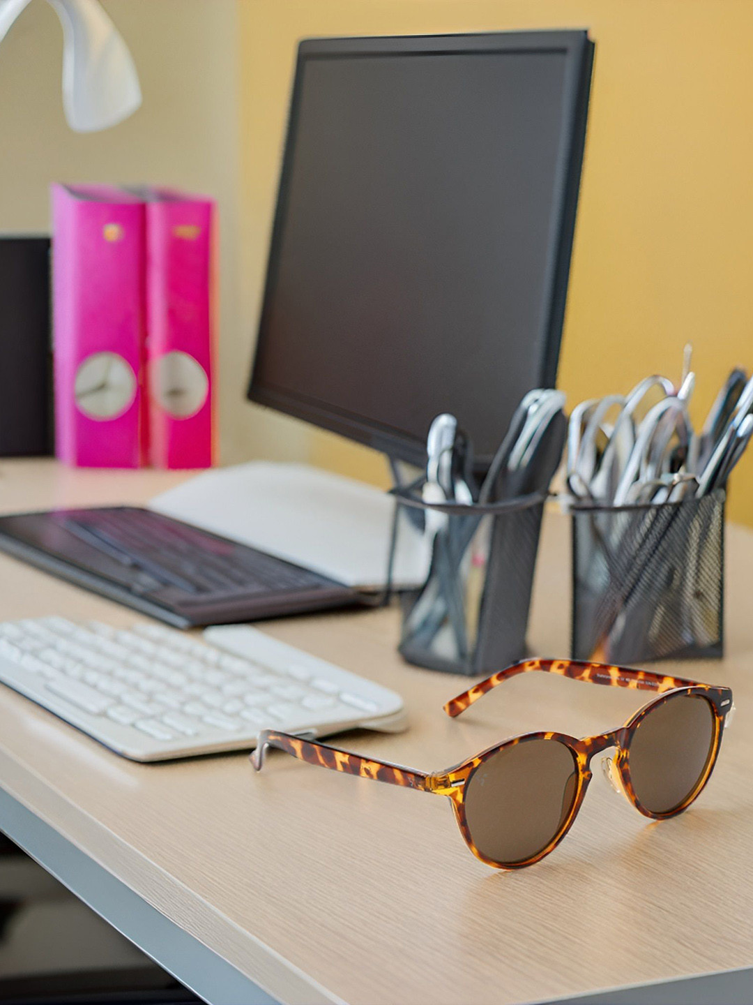 SUNNIES Unisex Round Sunglasses with UV Protected Lens SNS-013-C1(F)