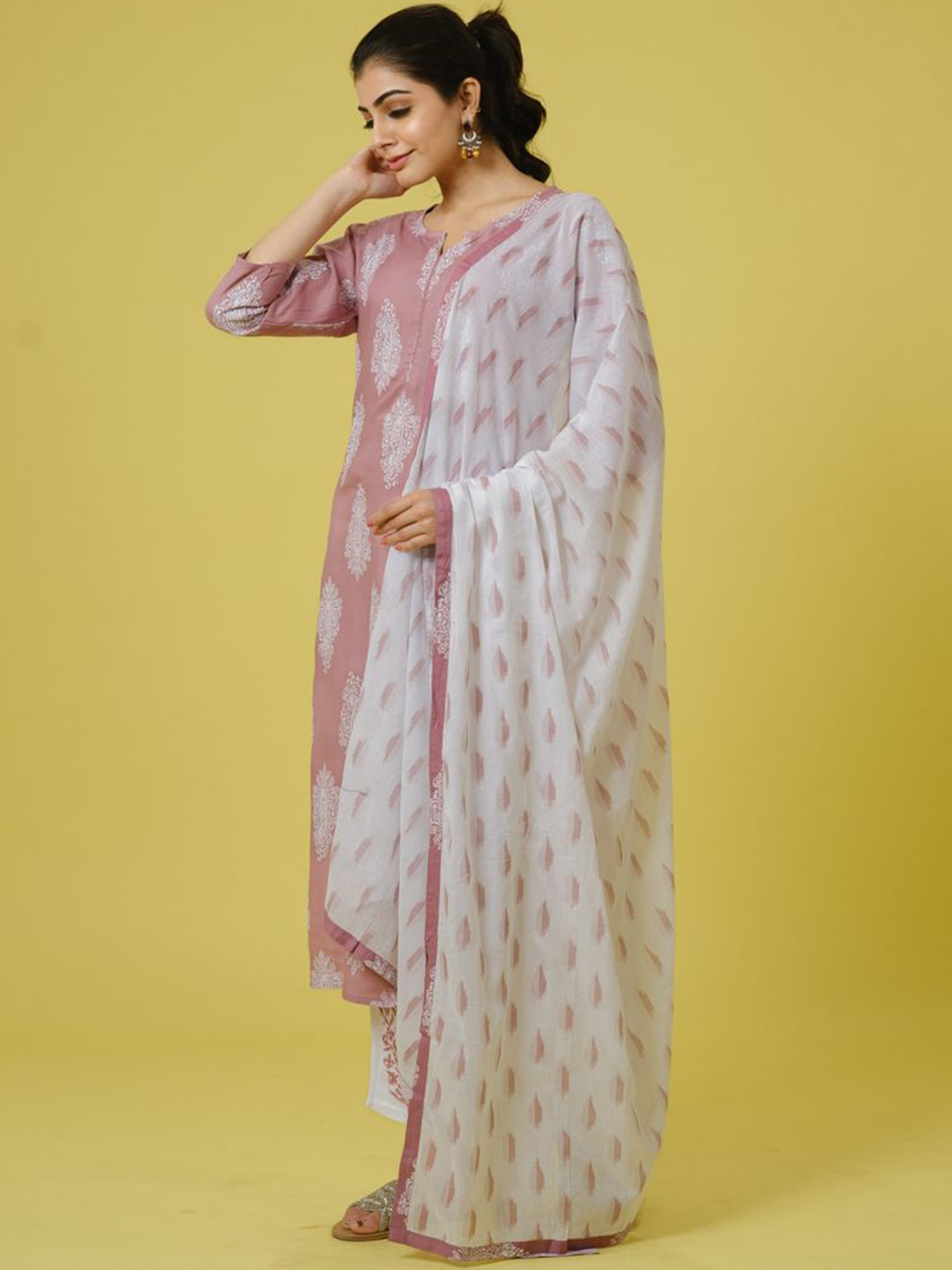 Hassu's Women Ethnic Motifs Printed  Pure Cotton Kurta with Trousers & With Dupatta