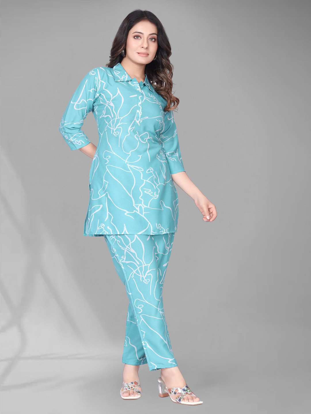 Anouk Turquoise Blue Printed Three-Quarter Sleeves Tunic With Trouser
