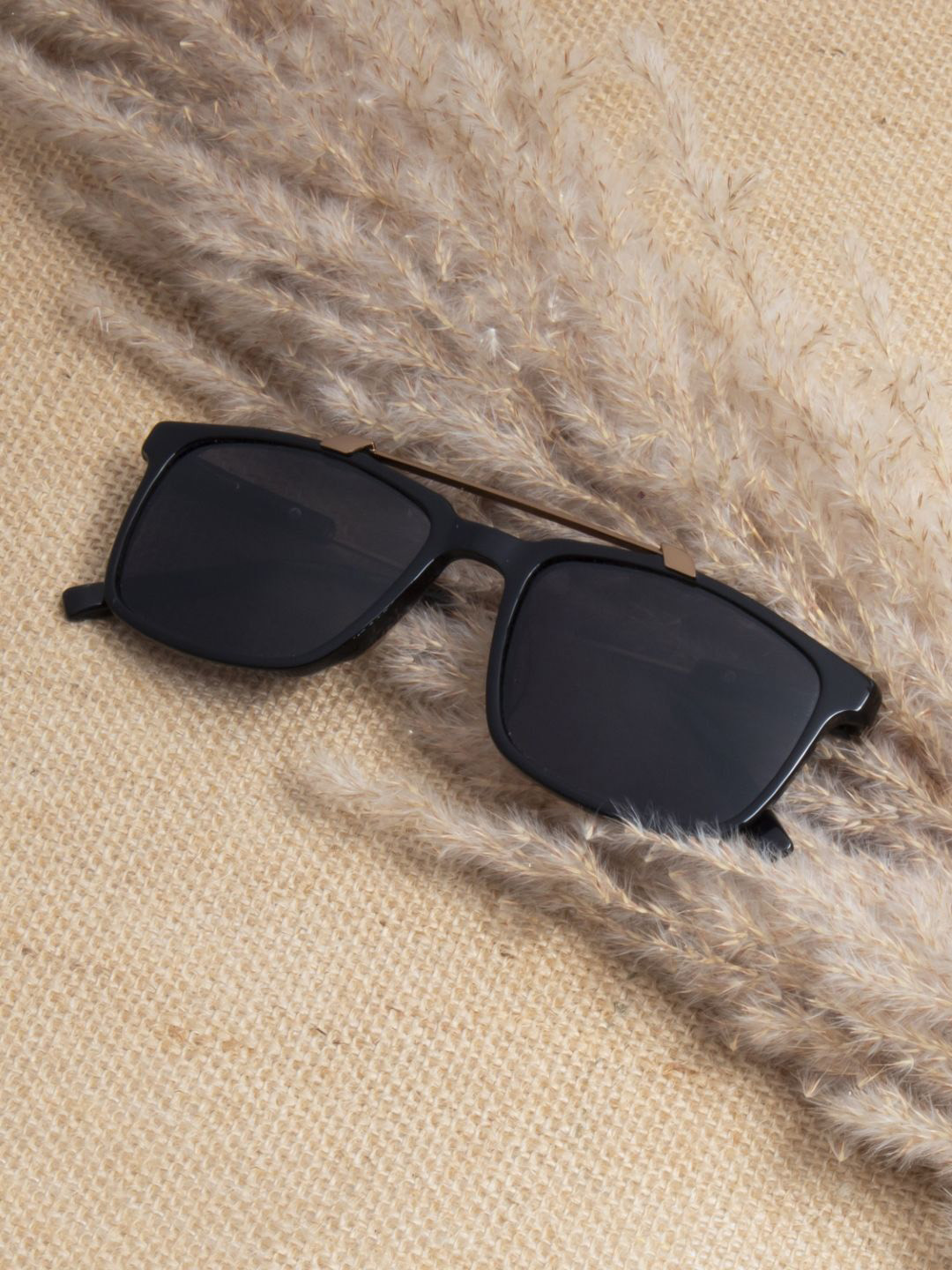 Ted Smith Unisex Black Square Sunglasses with Polarised Lens