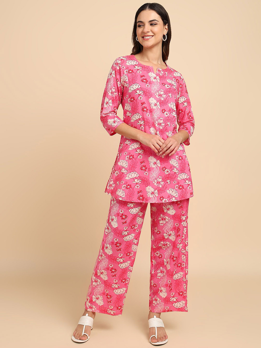 Label Ceres Printed Round Neck Three-Quarter Sleeves Pure Cotton Top With Trouser