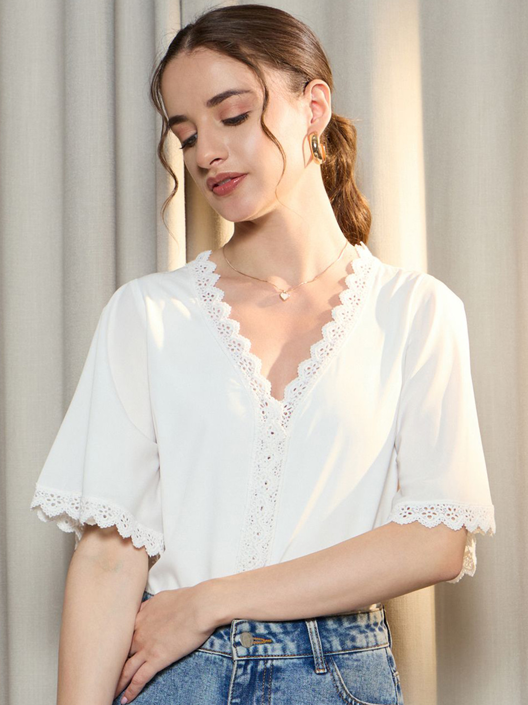 Berrylush Women V-Neck Short Sleeve Top