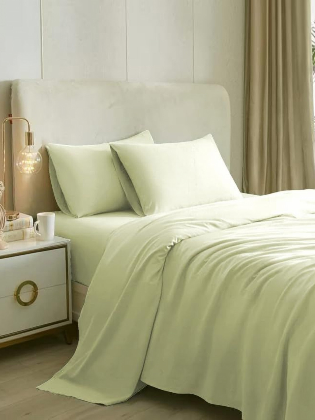 MARK HOME Off White Cotton 210 TC King Bedsheet with 2 Pillow Covers-2.74 m x 2.74 m