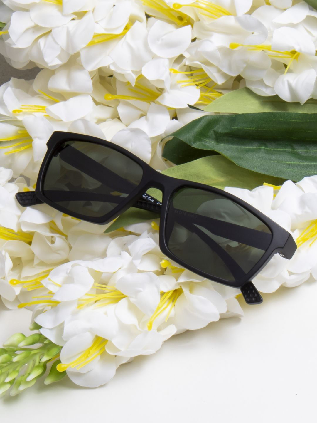 Ted Smith  Black-Green Sports Aesthetic Sunglasses Mens with Polarised and UV Protected Lens