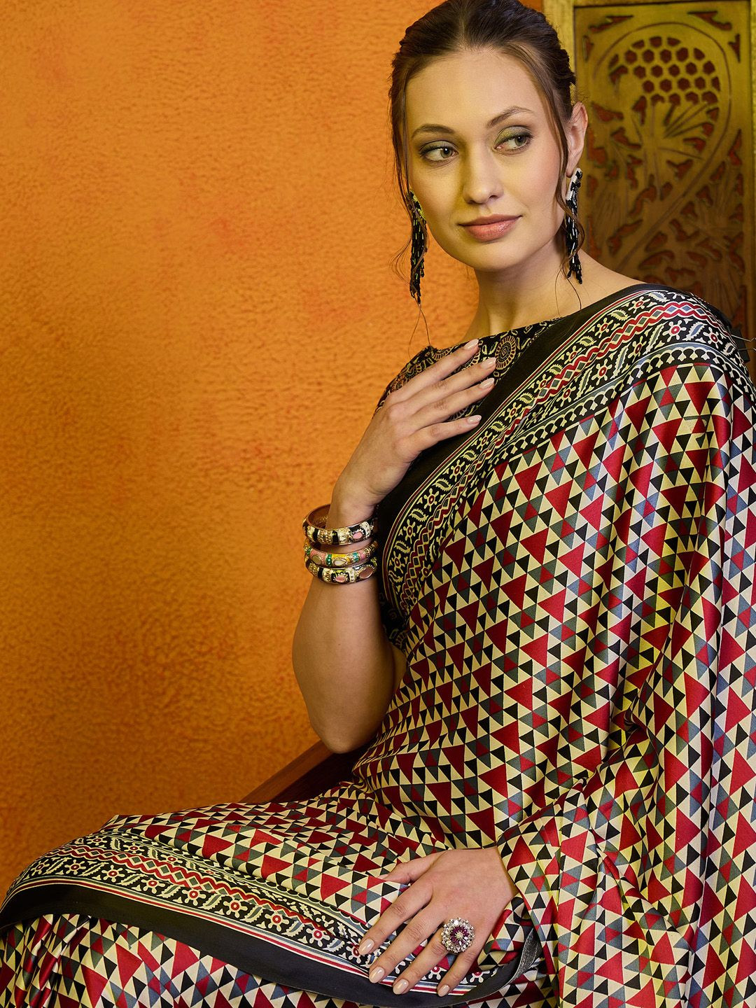 Sangria Printed Block Print Saree With Blouse