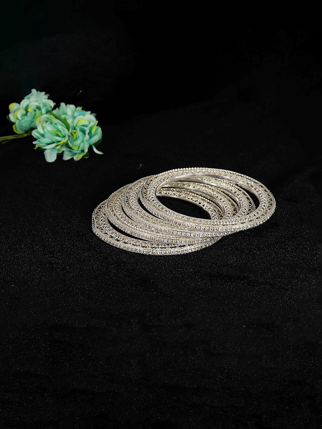 ZULKA Set of 4 Traditional Zircon Diamond Stone Metal Bangles