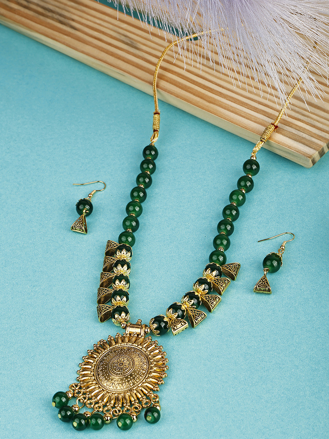 SUNHARI Beaded Round Sun Design Jewellery Set