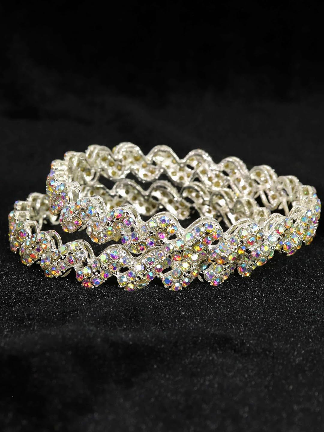 ZULKA Set of 2 Alloy Metal Zig-Zag Design Stylish Trendy Kada Bangles