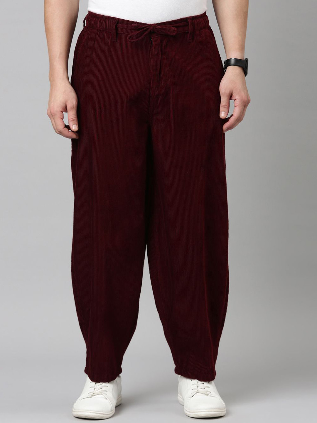 CINOCCI Men Loose Fit Mid-Rise Corduroy Trousers