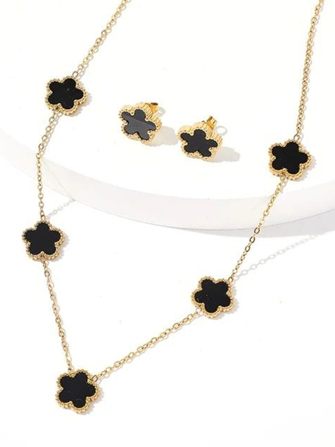 JEWILLEY Gold Plated Clover Anti Tarnish Jewellery Set