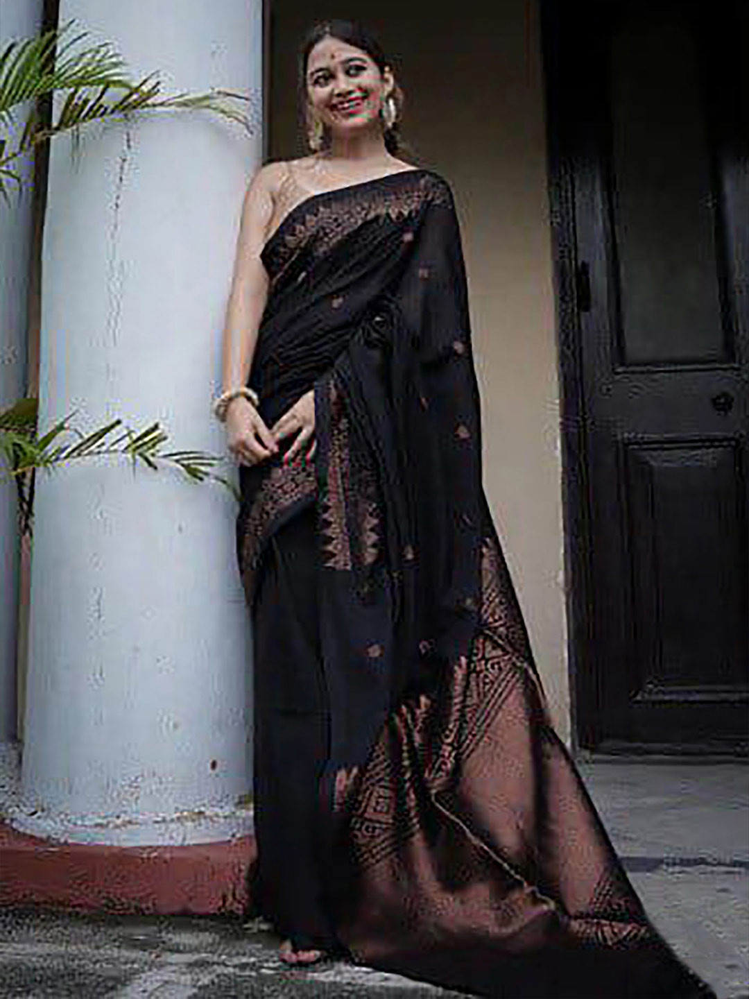 Anjaneya Sarees Ethnic Motifs Woven Design Zari Banarasi Saree