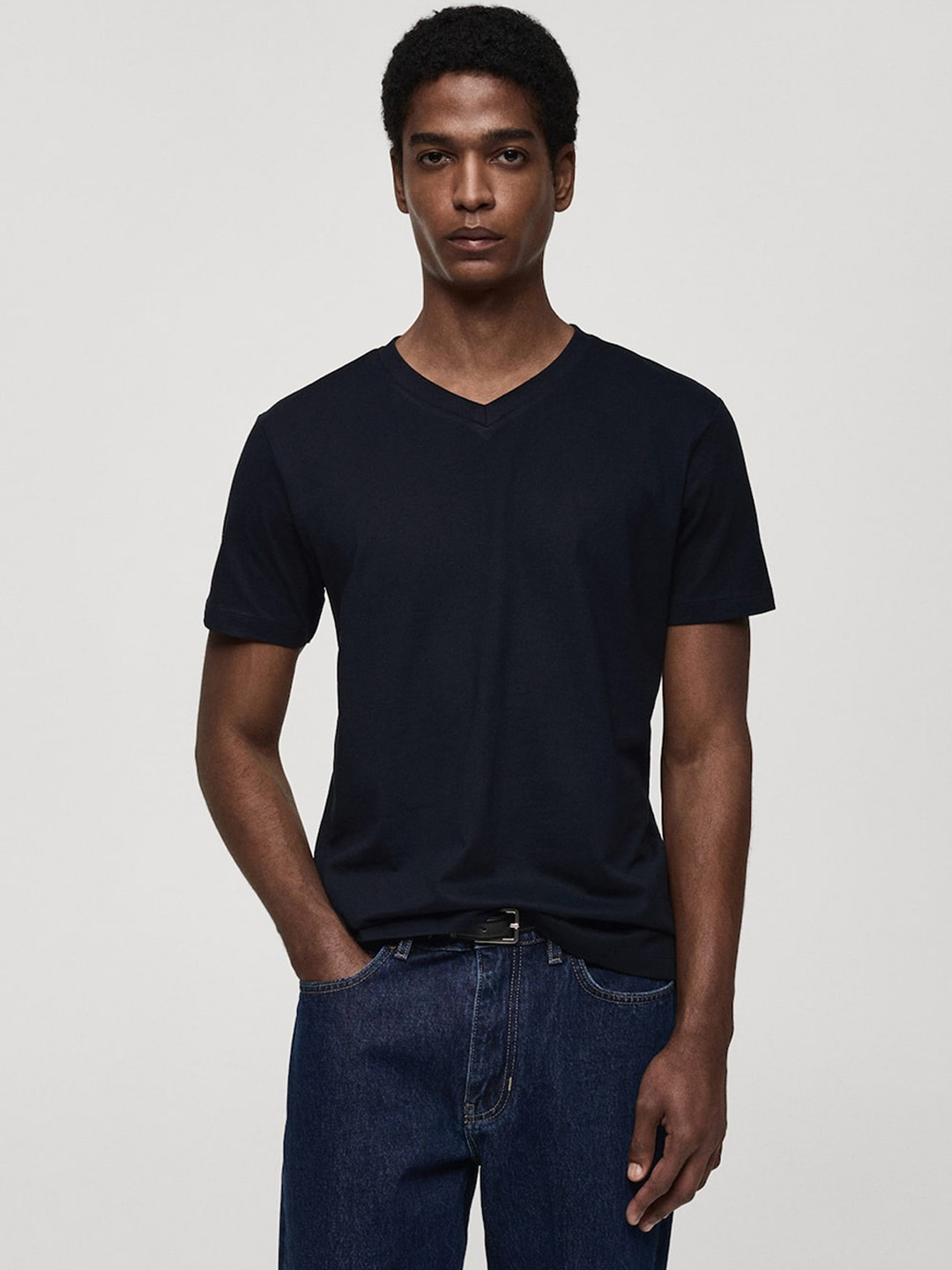 MANGO MAN V-Neck Pure Cotton T-shirt