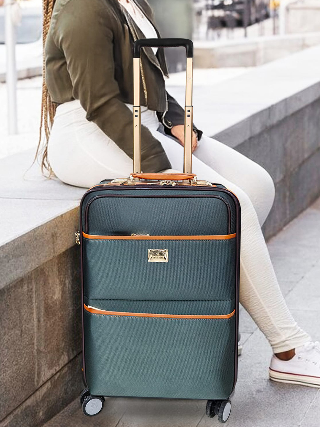 THE CLOWNFISH Aether Unisex Aether Series Hard-Sided Cabin Trolley Bag