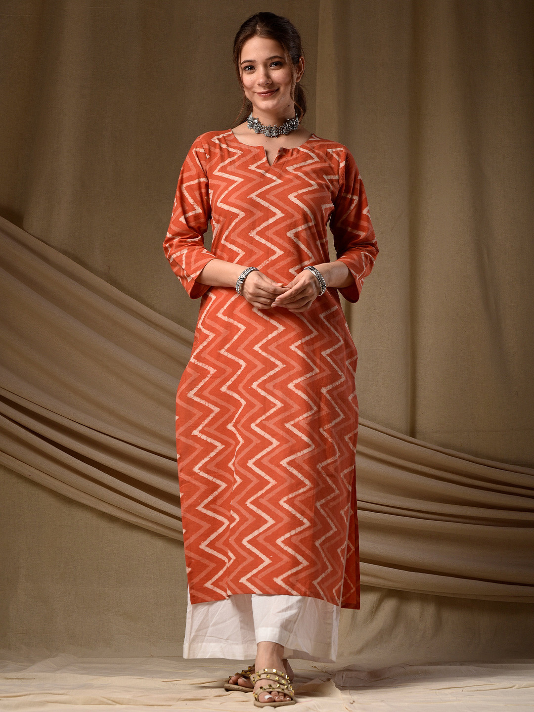 DIMPLE DESIGN STUDIO Geometric Printed Notch Neck Cotton Straight Kurta