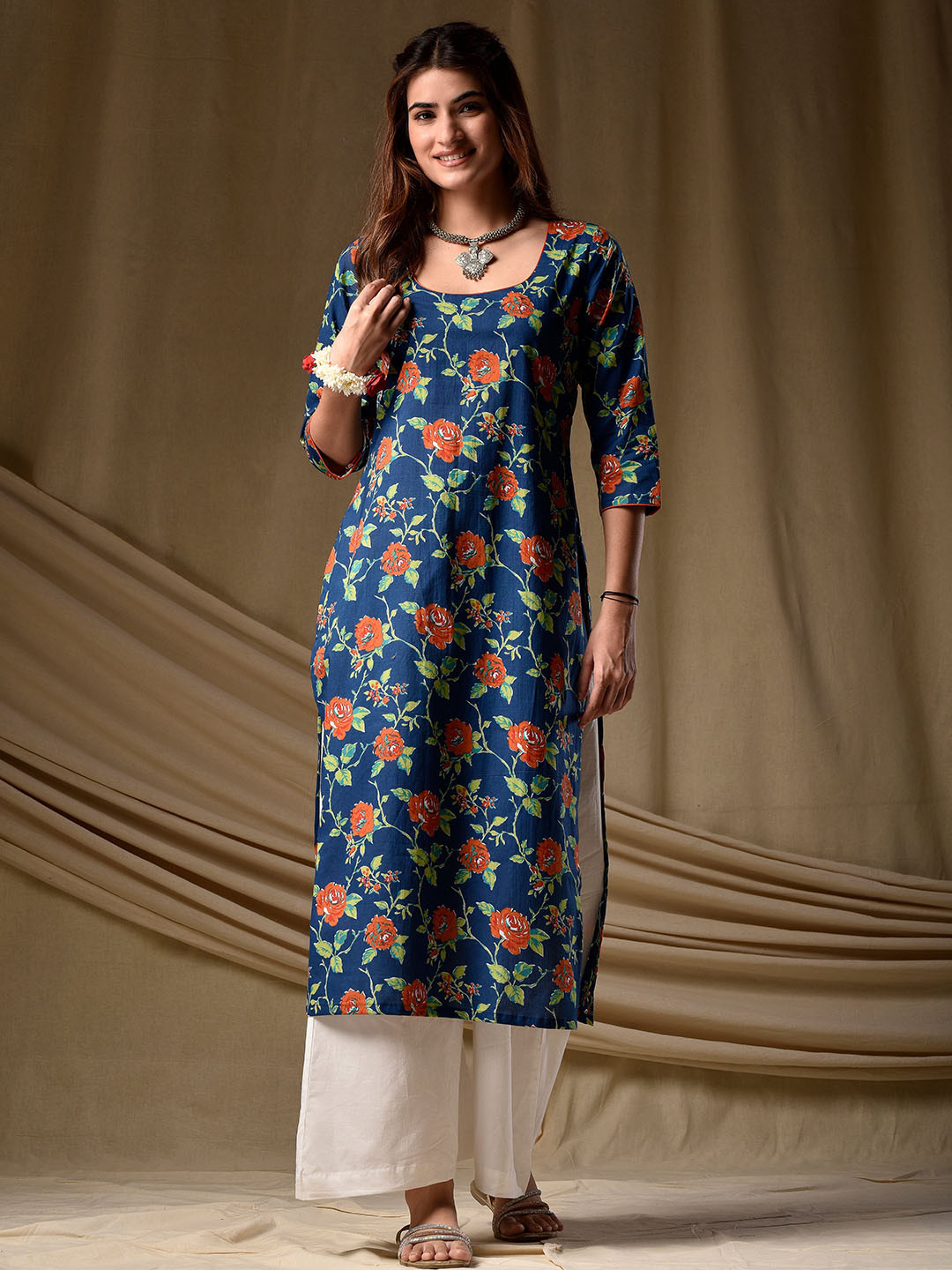 DIMPLE DESIGN STUDIO Floral Block Printed Round Neck Pure Cotton Straight Kurta