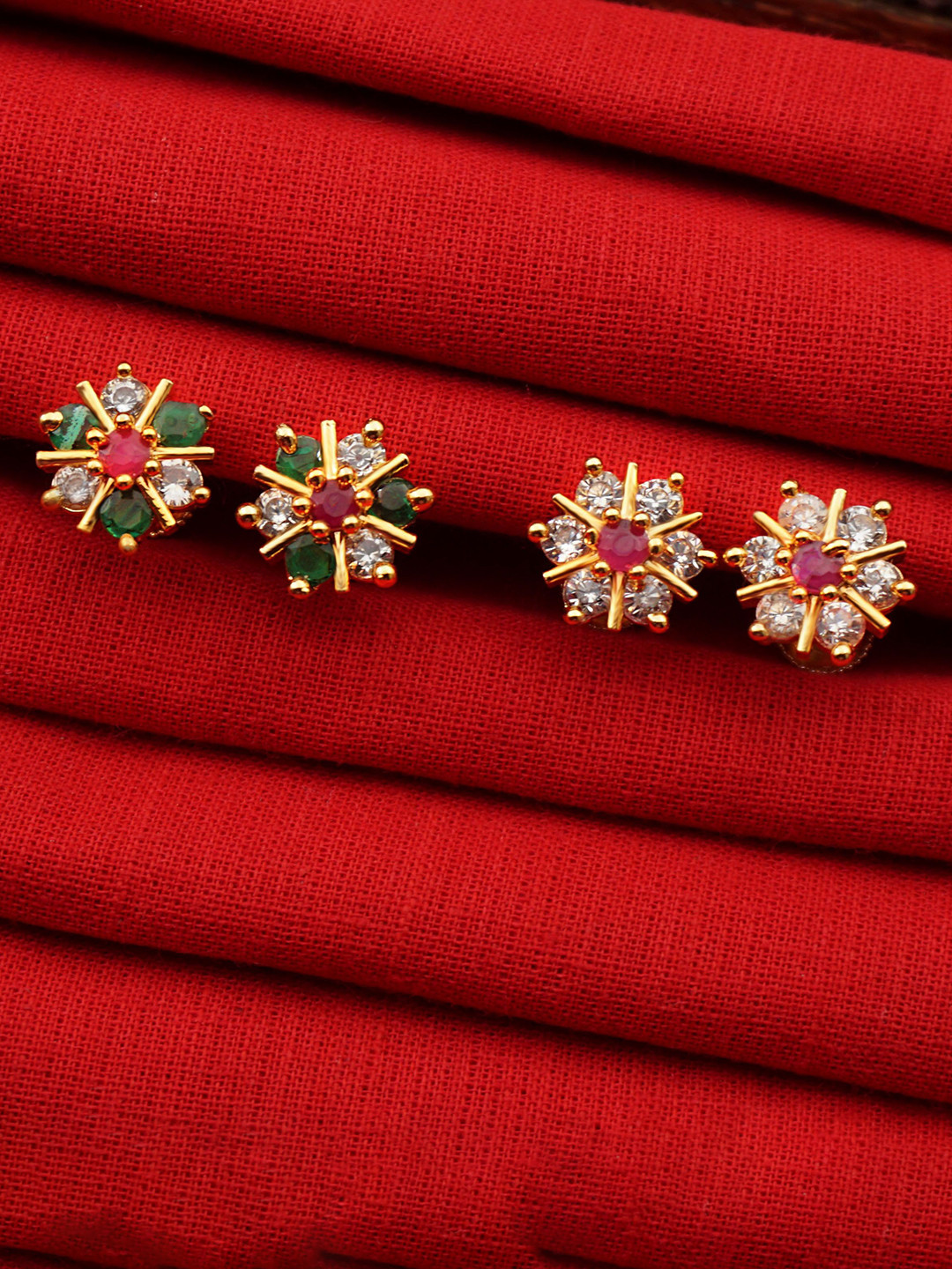 PINAAKA DARINI Set Of 2 1Gram Gold-Plated Circular Artificial Stone Studded Studs