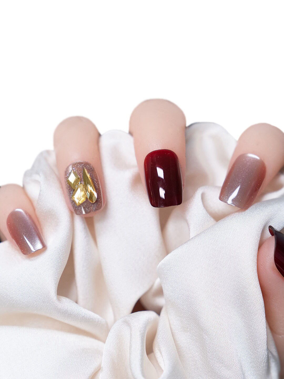 Secret Lives Set Of 24 Cats Eye With Crystals Design Artificial Nails - Dark Red+Golden