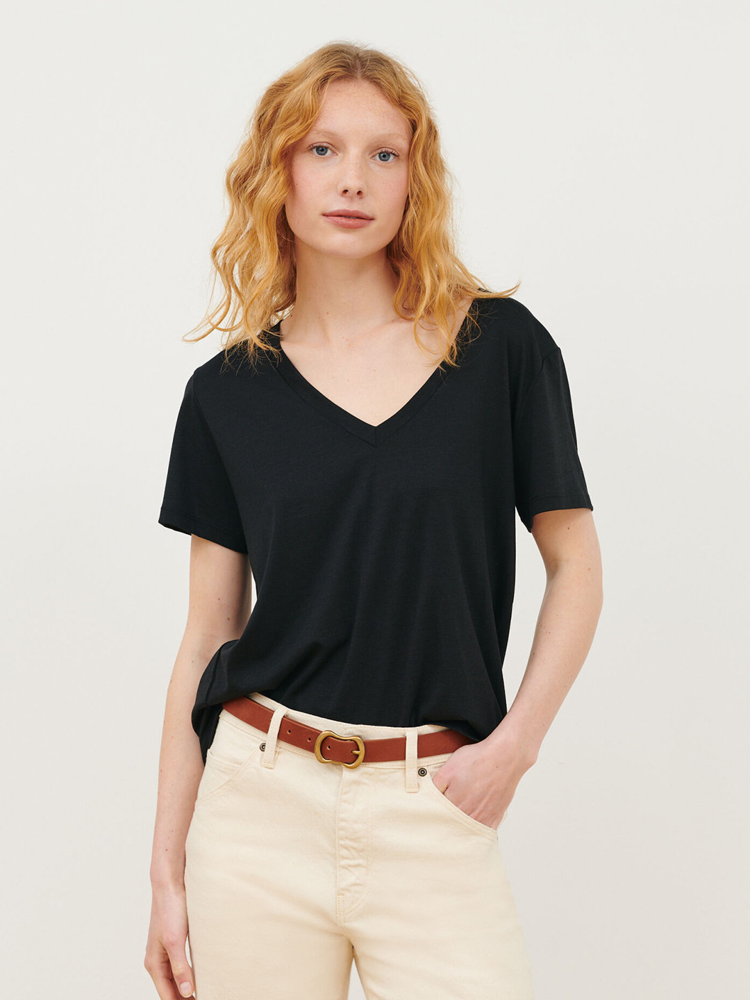 COLOR CAPITAL Top