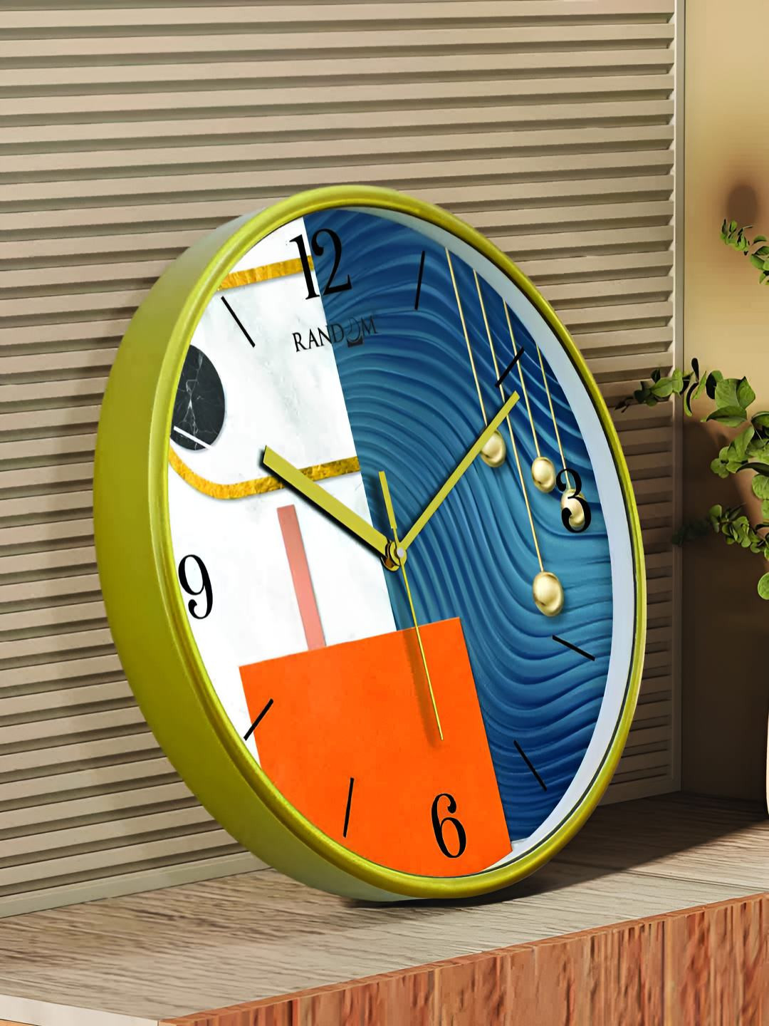 RANDOM Green Plastic Ultra Clear Glass Round Battery Analogue Wall Clock-30.5cm