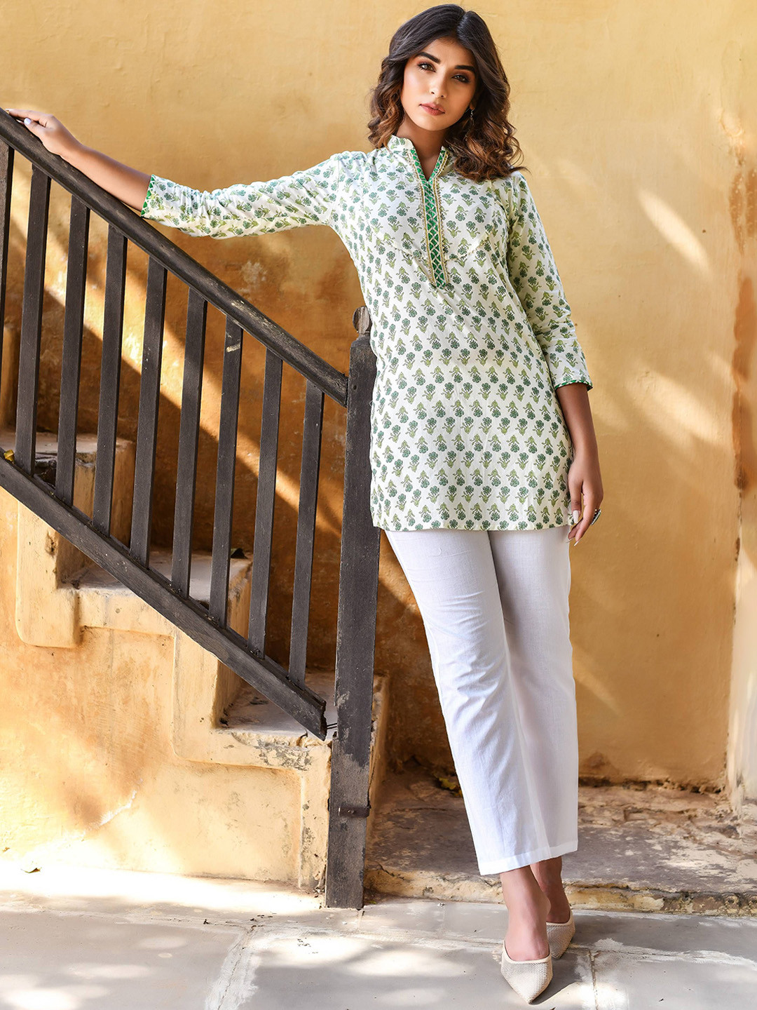 Anastay Clothing Floral Printed Mandarin Collar Pure Cotton Kurta With Trousers