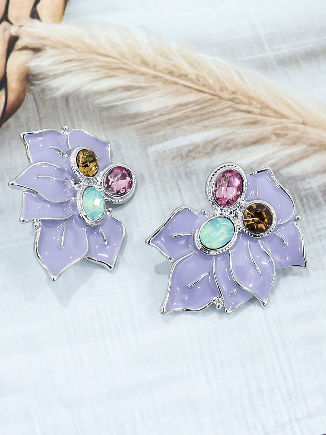 FIMBUL Silver-Plated Stainless Steel Matte Resin Floral Rhinestone Acrylic Petal Studs