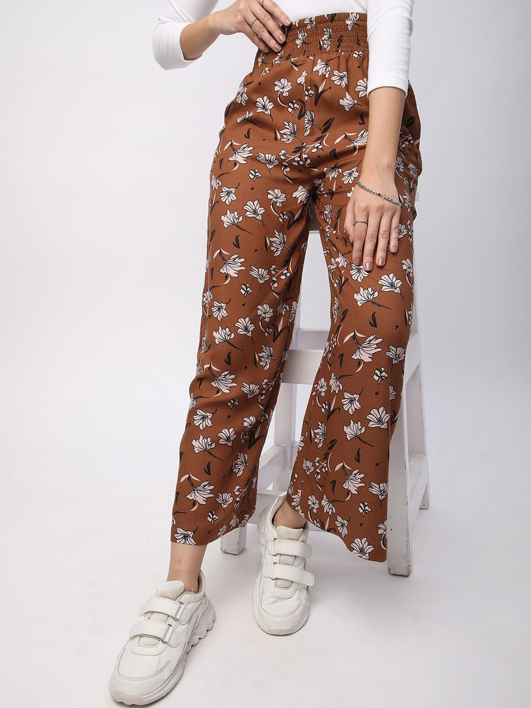 Mystere Paris Women Floral Printed Flared High-Rise Trousers