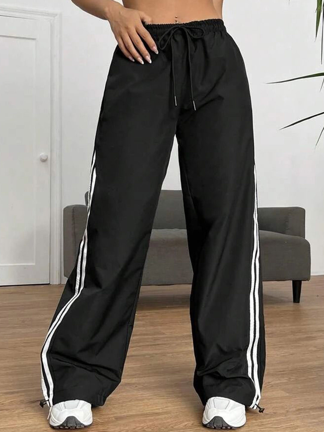 SAAHASAM Women Striped Relaxed Fit Cargos Trousers
