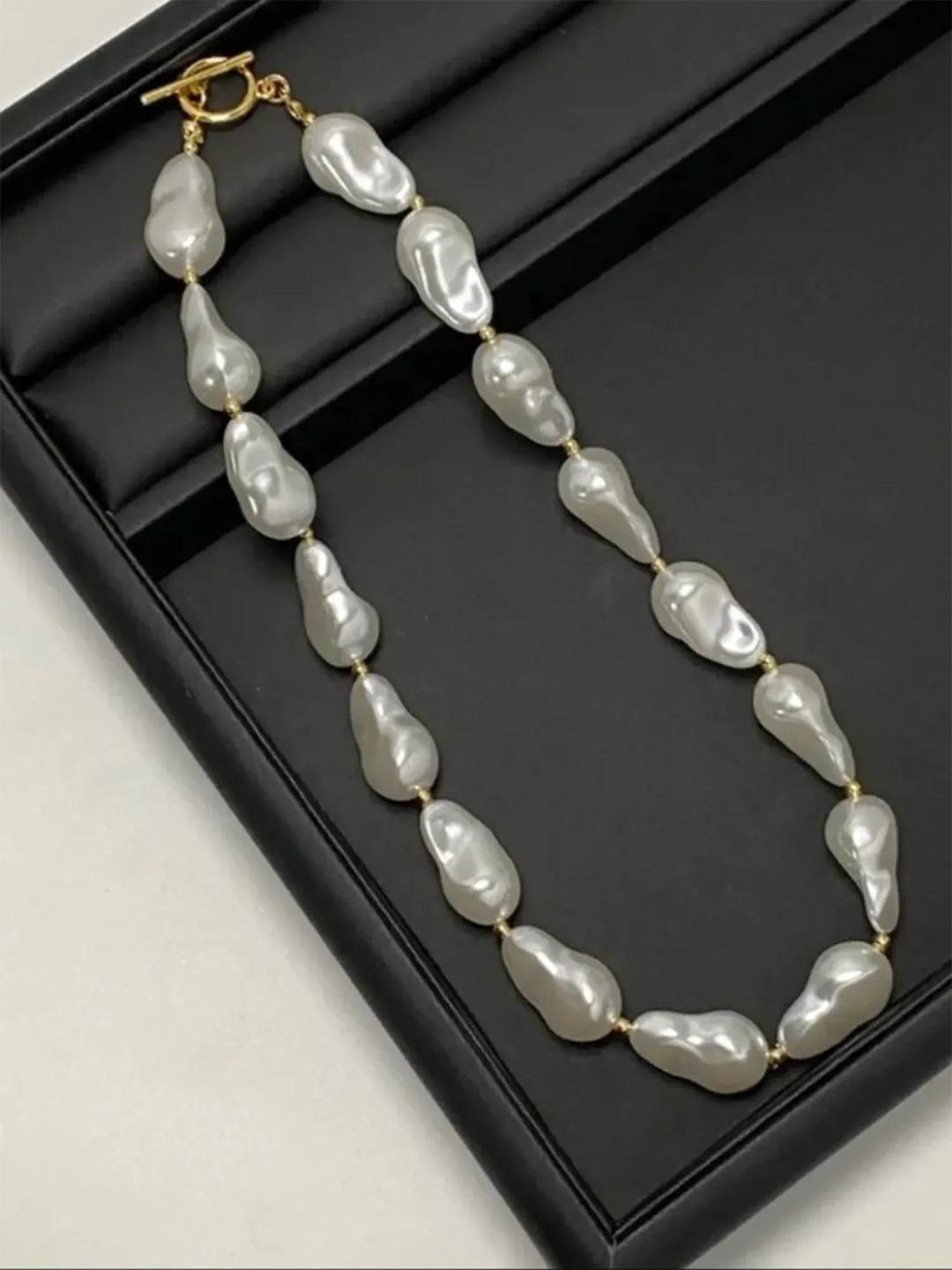 V FASHION JEWELLERY Unisex Necklace