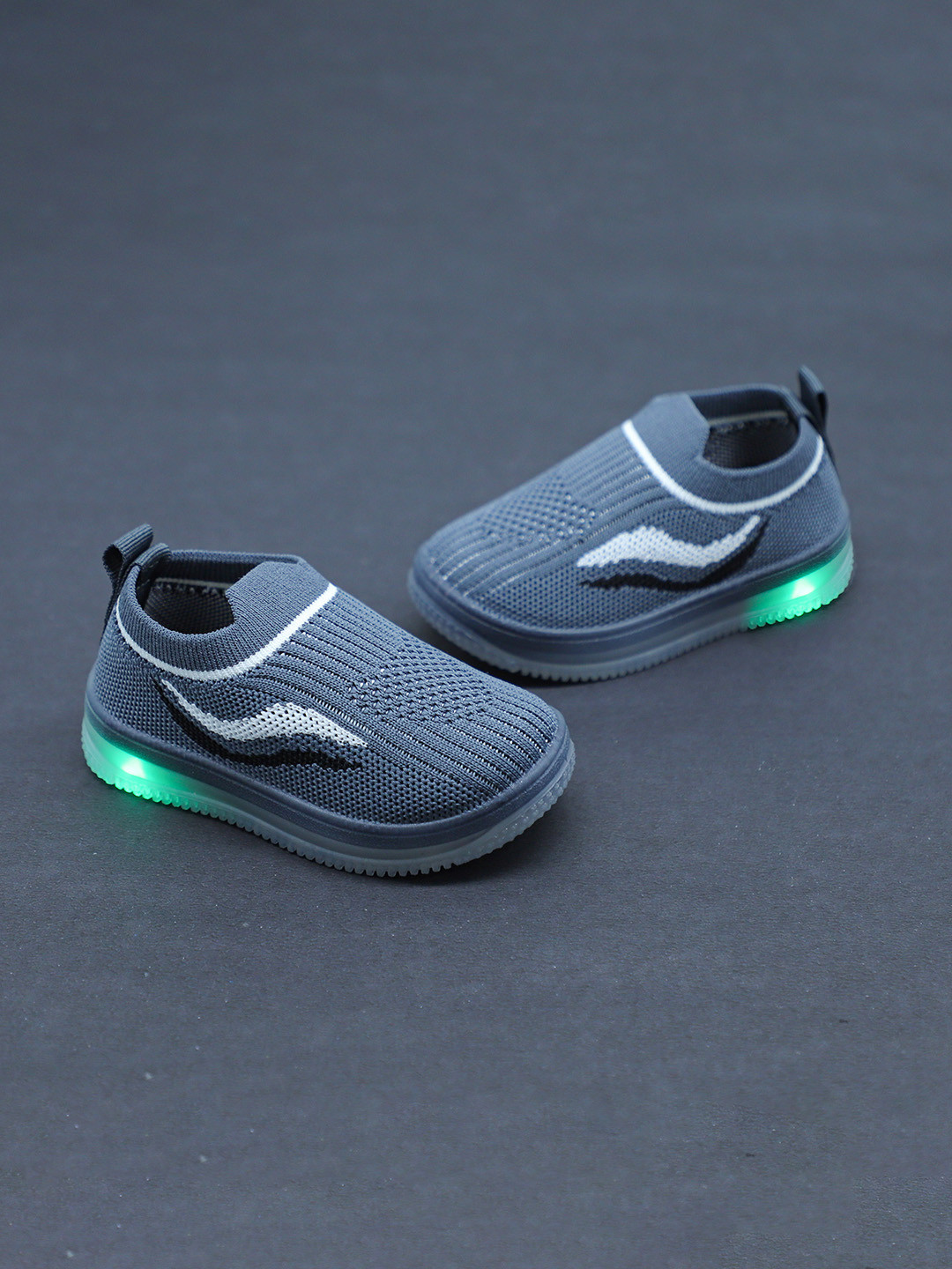 Happy Feet Kids Round Toe Slip-On Sneakers