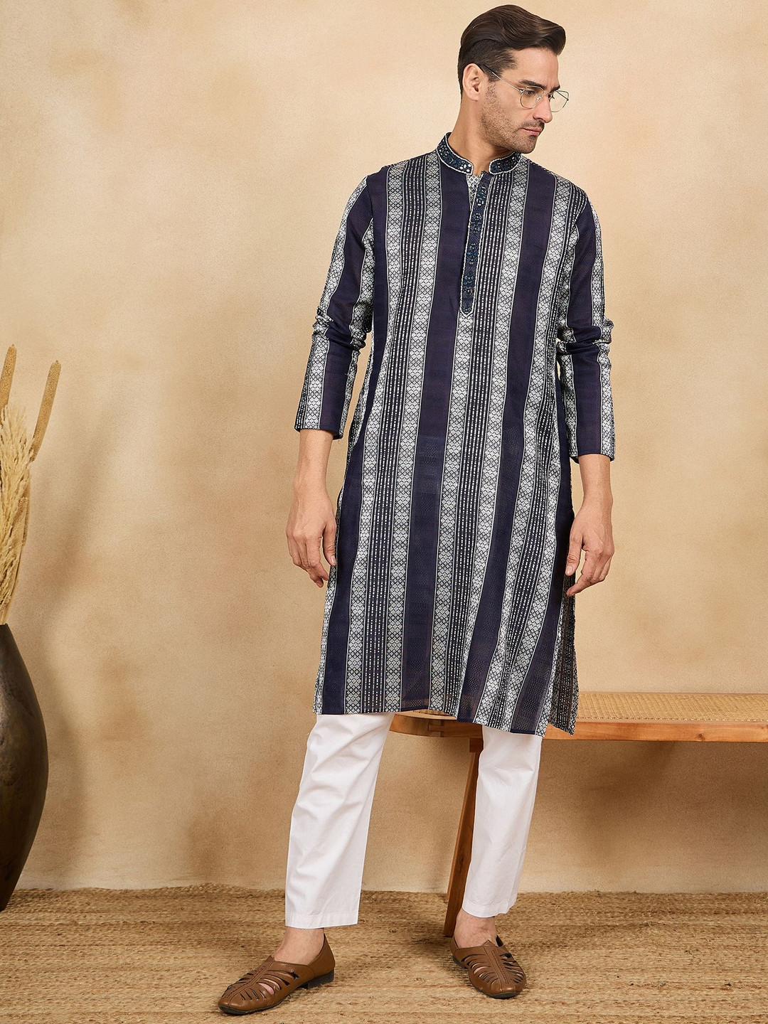 House of Pataudi Woven Design With Embroidered Mandarin Collar Straight Kurta