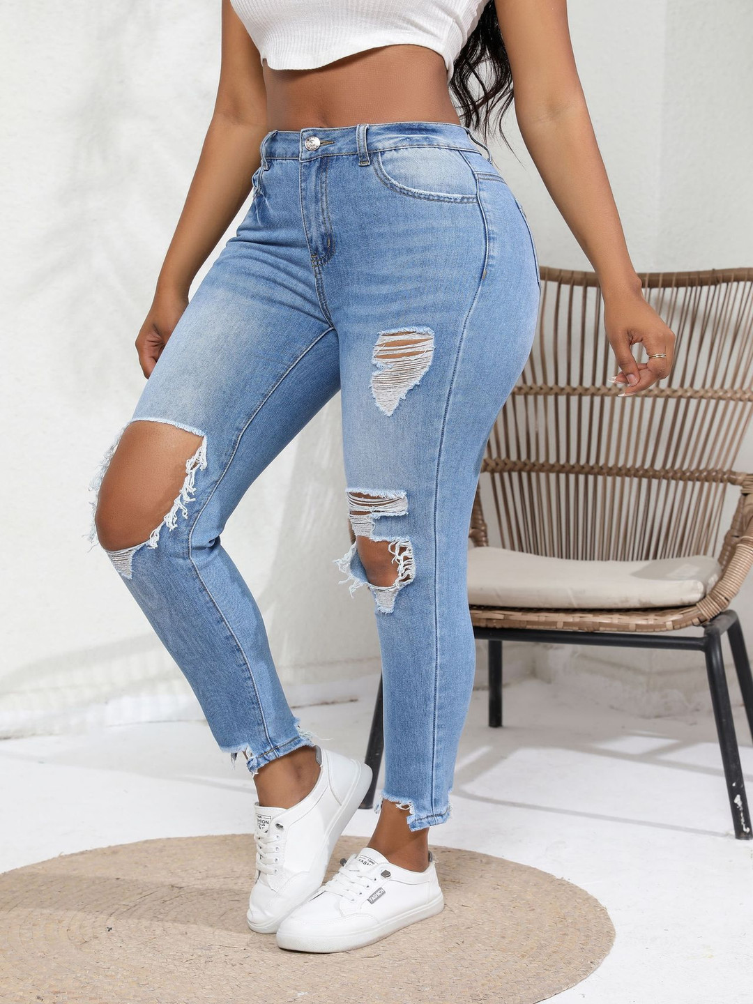 The Roadster LifestyleCo. Women Cotton Skinny-Fit Jeans