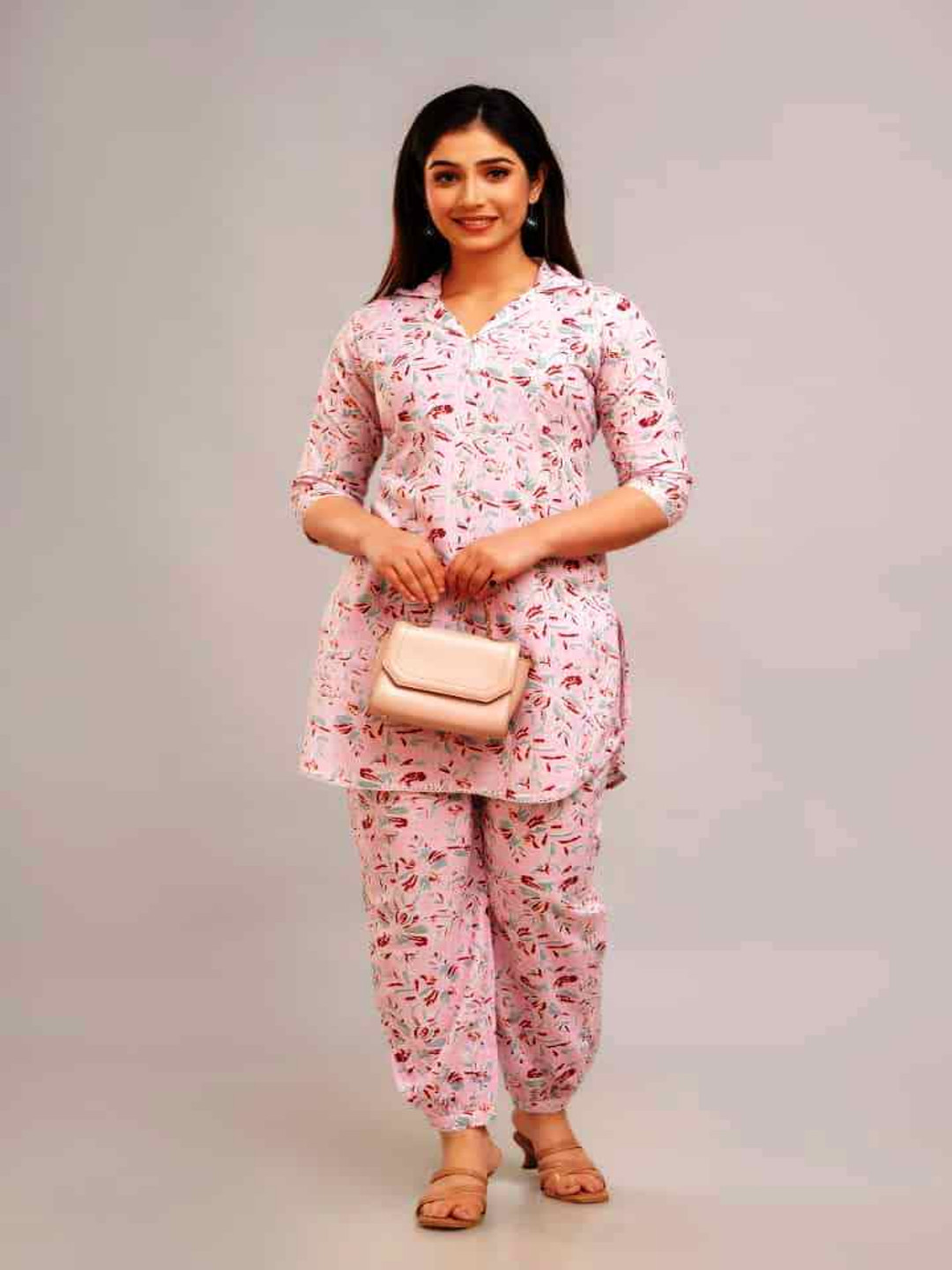 FCV Women Floral Printed Regular Pure Cotton Kurta with Trousers
