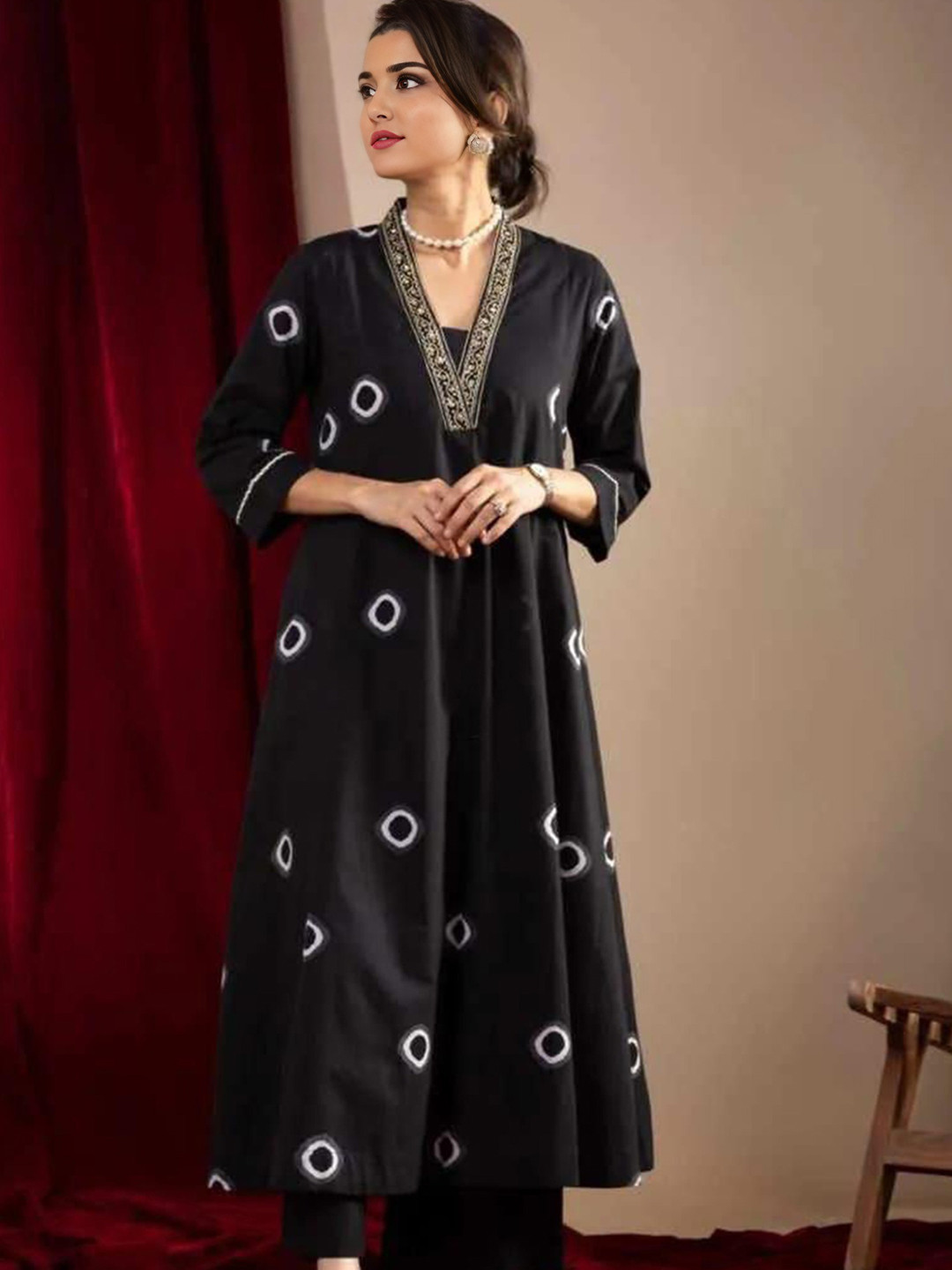 BLACK SCISSOR Geometric Printed Pure Cotton Straight Kurta With Palazzos